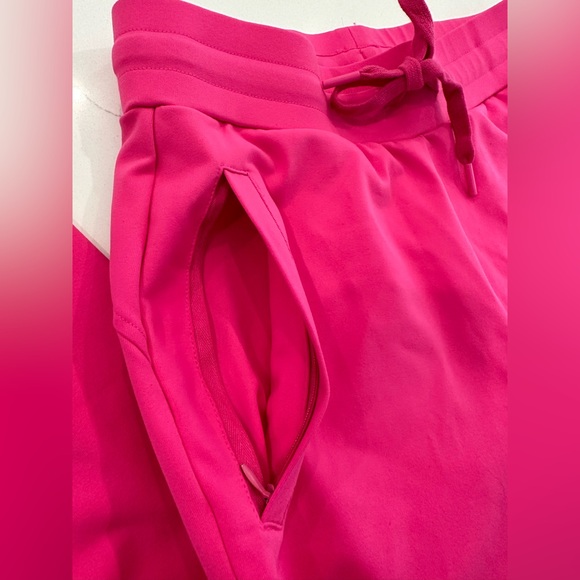 Buffbunny Jasmine Jogger - Picture 10 of 11